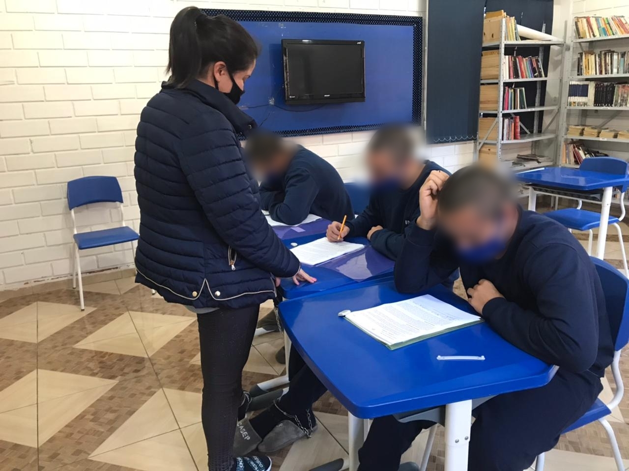 Leia mais sobre o artigo ADOLESCENTES DO CASEP DE CAÇADOR PARTICIPAM DE REFORÇO ESCOLAR