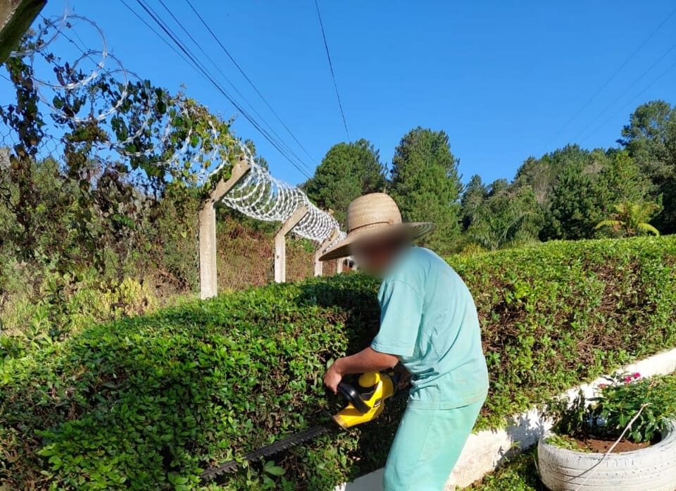 No momento, você está visualizando OFICINA DE JARDINAGEM NO CASEP DE JOAÇABA