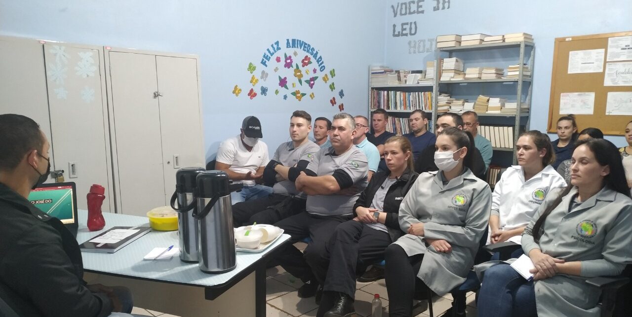 No momento, você está visualizando REUNIÃO DE EQUIPE NO CASEP DE SÃO JOSÉ DO CEDRO 