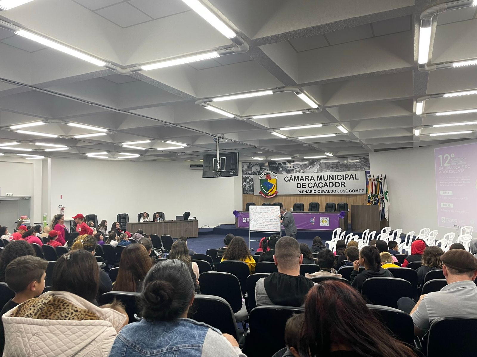 No momento, você está visualizando SEMILIBERDADE DE CAÇADOR PARTICIPA DA 12° CONFERÊNCIA DOS DIREITOS DA CRIANÇA E DO ADOLESCENTE
