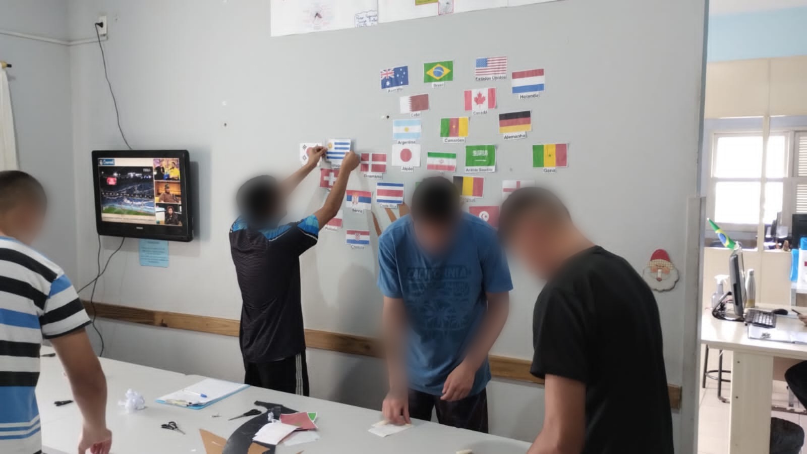 Leia mais sobre o artigo ÁRVORE DA COPA DO MUNDO NA SEMILIBERDADE DE BLUMENAU