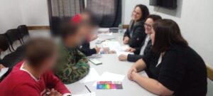 Leia mais sobre o artigo PRODUÇÃO DE COMPOSTEIRA NA SEMILIBERDADE DE BLUMENAU